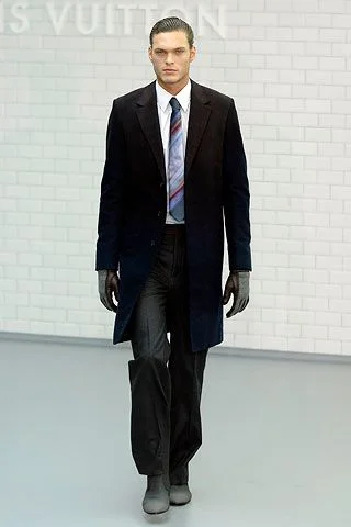 Look 32